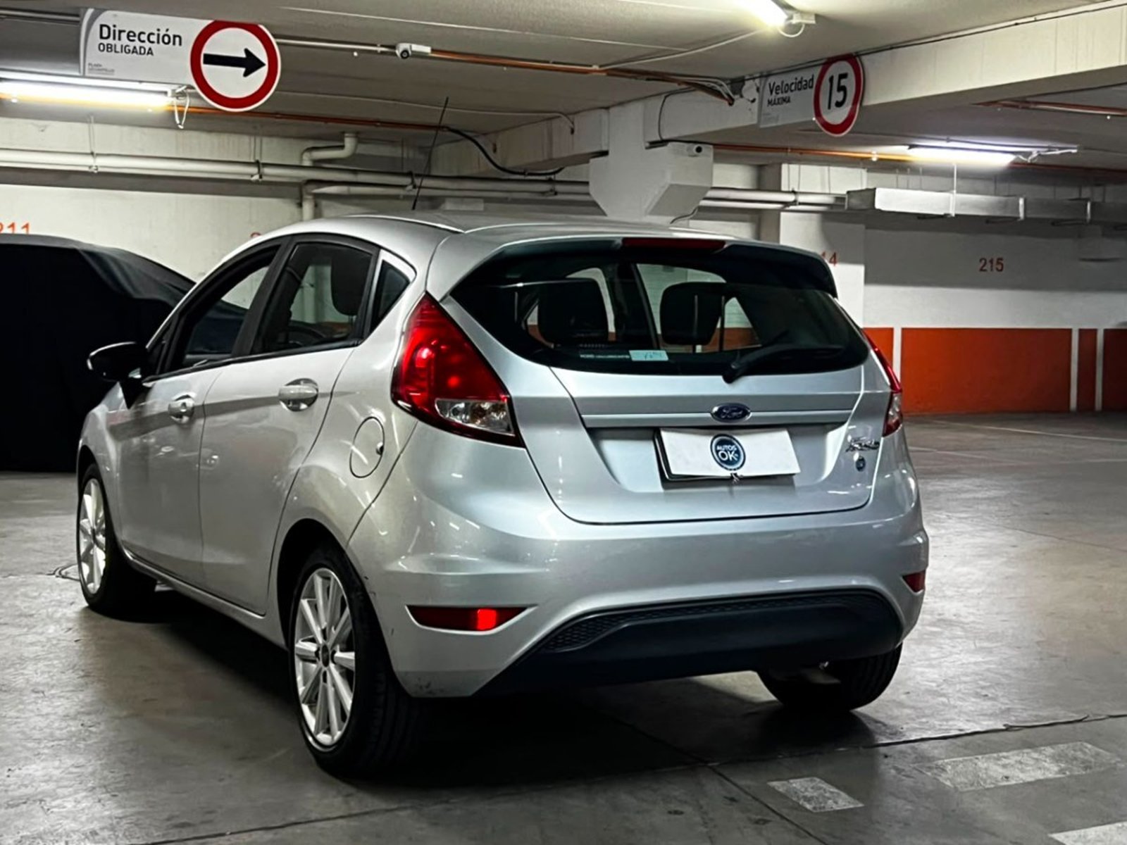 FORD FIESTA SE 1.6 AT 2019 - Foto 4 de 10