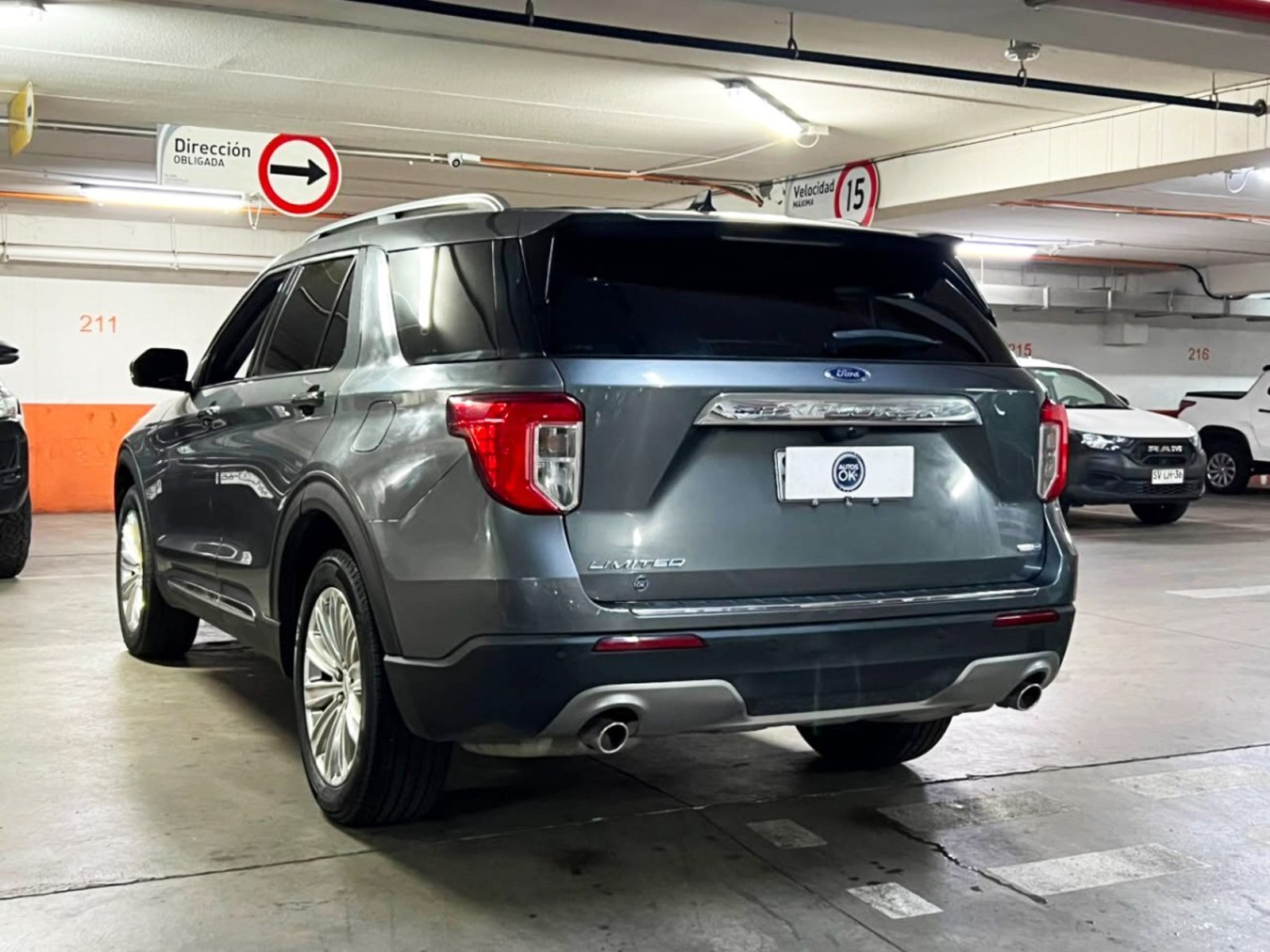 Ford EXPLORER XLT 2.3 ECOBOOST 4X4 2023 - Imagen 6 de 10