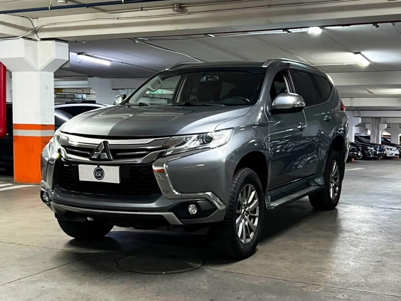 Mitsubishi MONTERO SPORT 3.0 4X2 AT 5P 2019 - Imagen 3 de 10