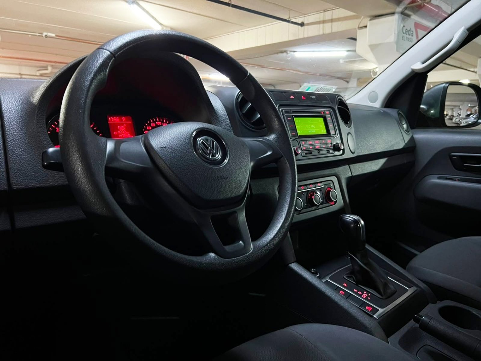 Volkswagen AMAROK HIGHLINE AT 2017 - Imagen 8 de 10