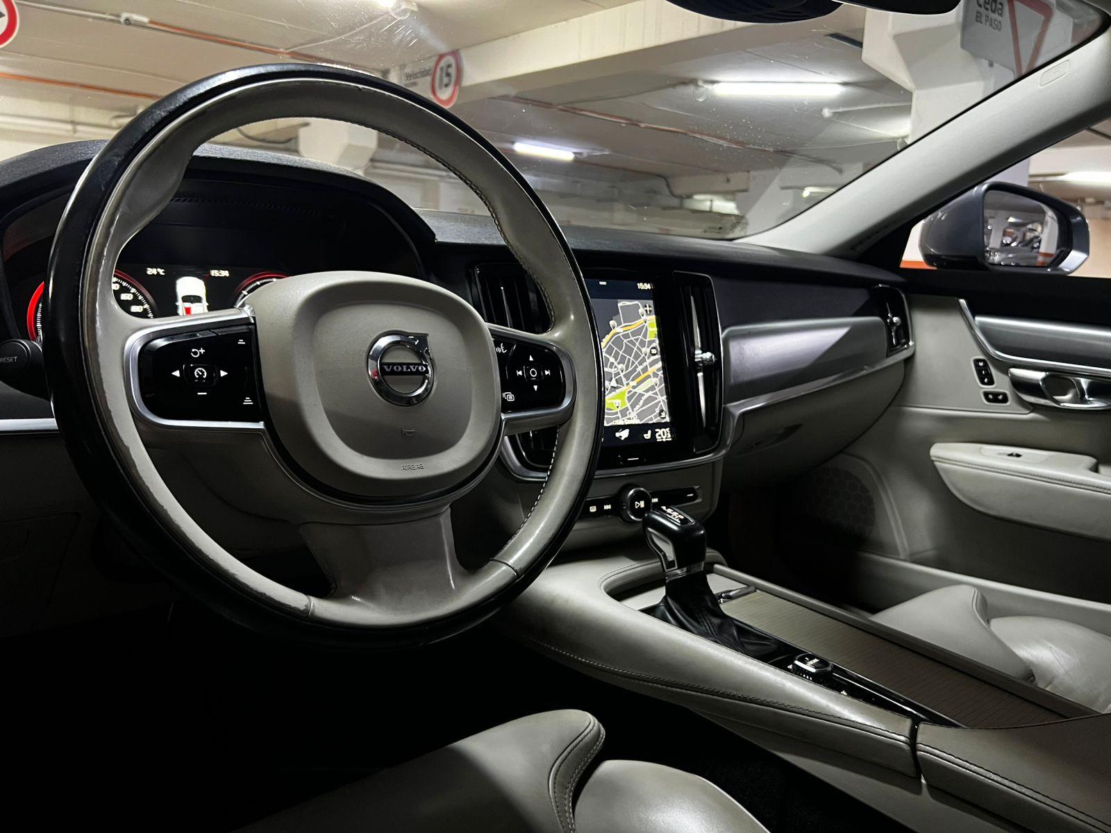 VOLVO S90 D5 MOMENTUM 2.0 2017 - Imagen 9 de 10