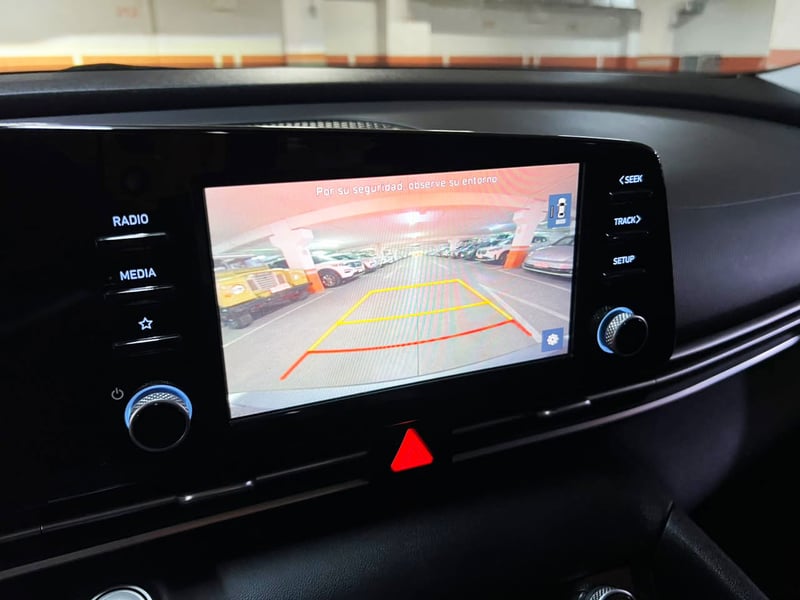 Hyundai Elantra 2022 - Imagen 14 de 20