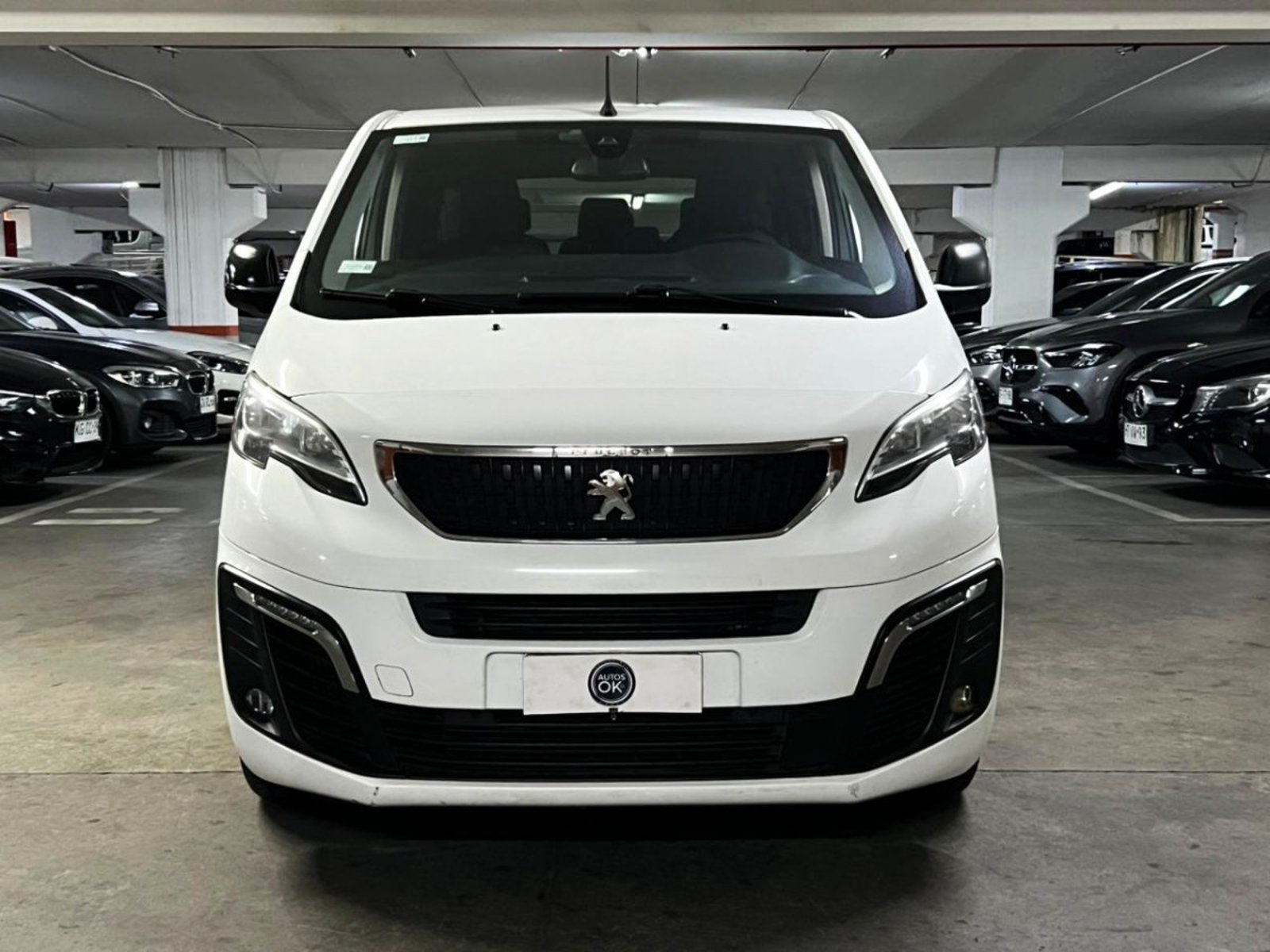 Peugeot TRAVELLER L3 BLUE HDI 2.0 AT 2021 - Foto 2 de 10