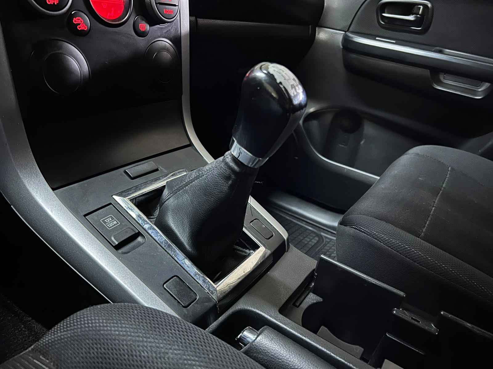 Suzuki Grand Vitara 2011 - Imagen 15 de 18