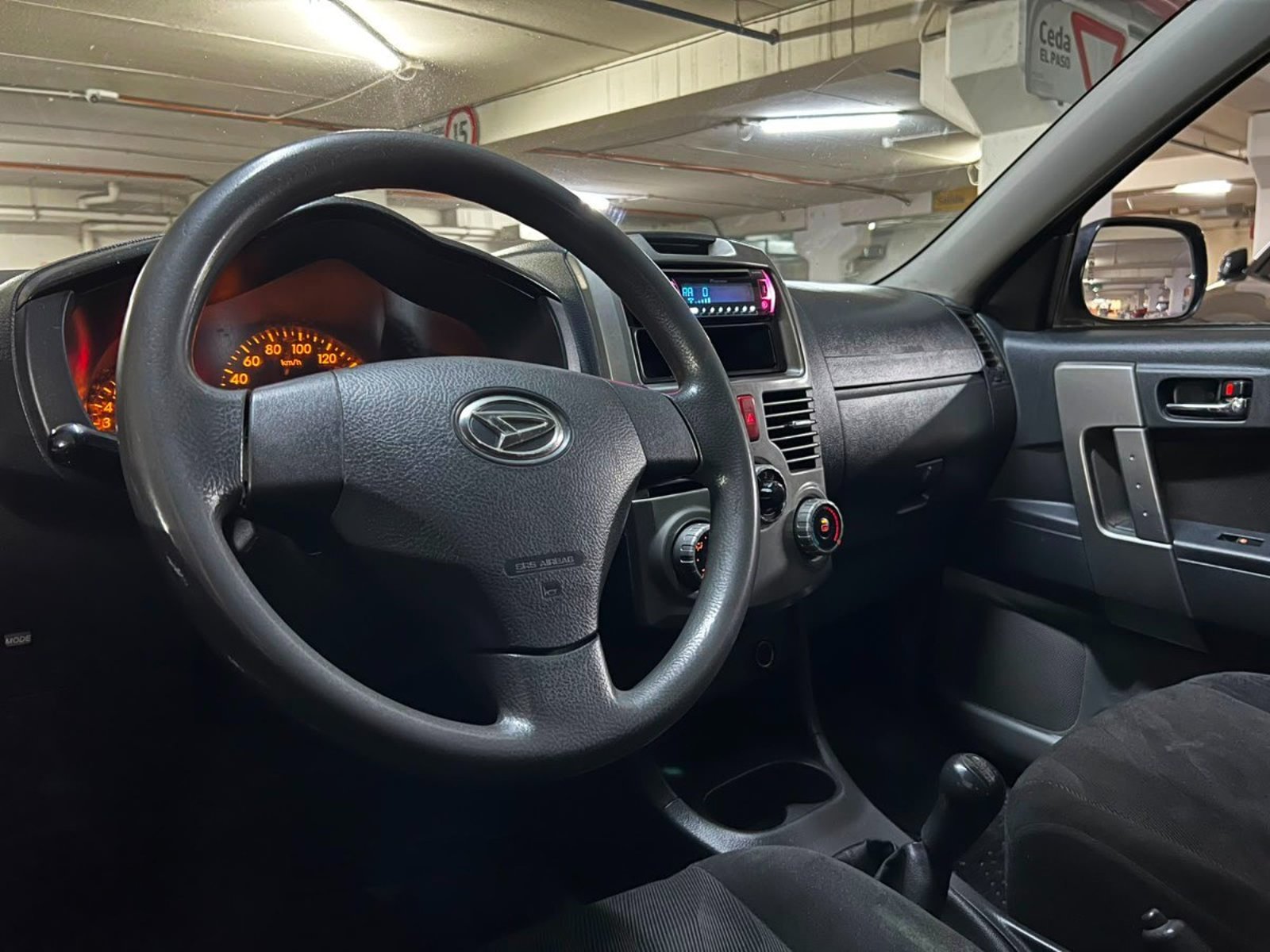 Daihatsu TERIOS 1.5 GLI 4X2 MT 5P 2013 - Imagen 8 de 10