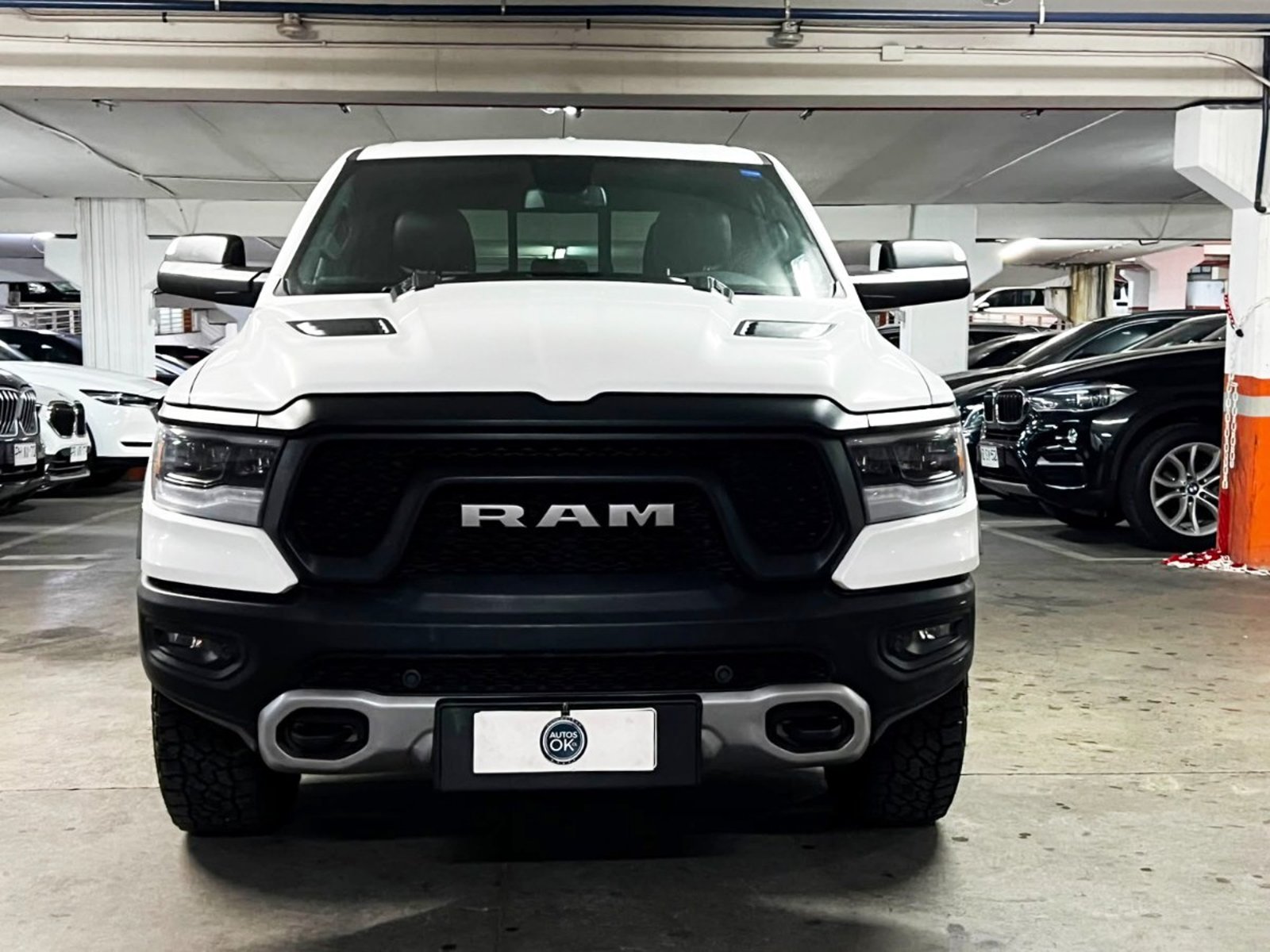 RAM 1500 5.7 REBEL 4X4 2020 - Foto 2 de 10