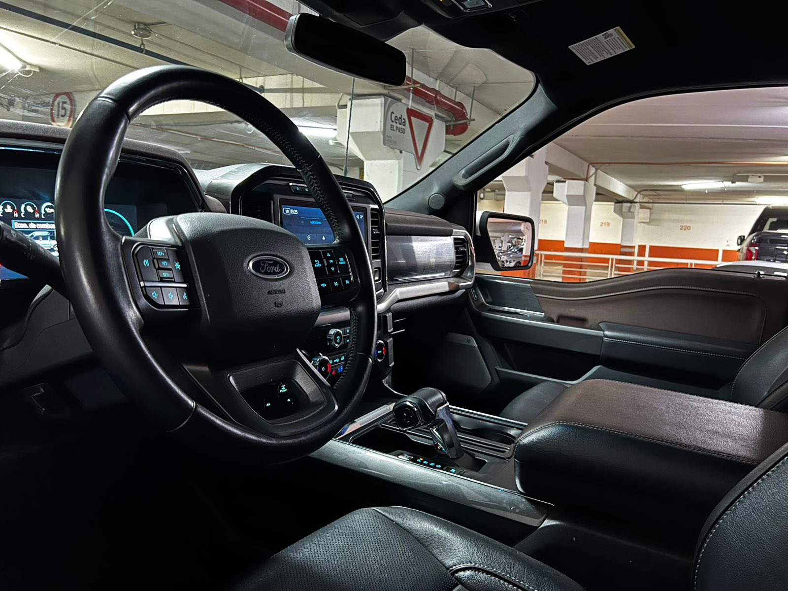 Ford F-150 2023 - Imagen 9 de 20