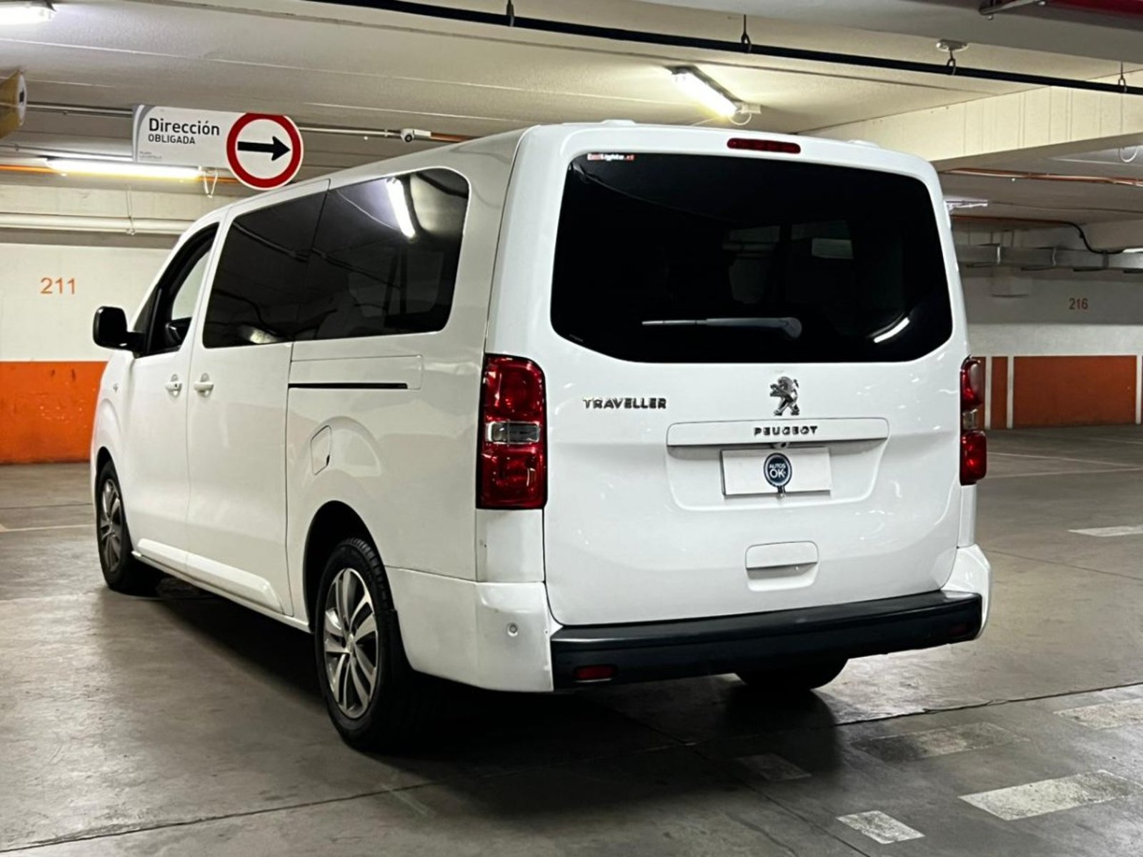 PEUGEOT TRAVELLER L3 BLUE HDI 2.0 AT 2021 - Imagen 4 de 10