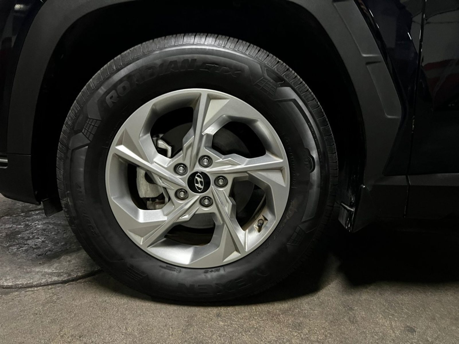 HYUNDAI TUCSON 2.0 4X4 2023 - Imagen 8 de 10