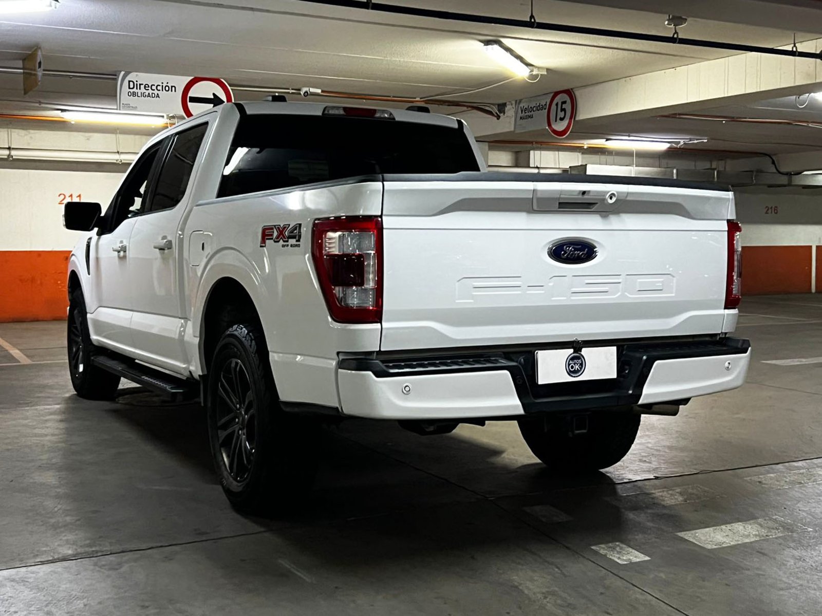 Ford F-150 2023 - Imagen 6 de 20