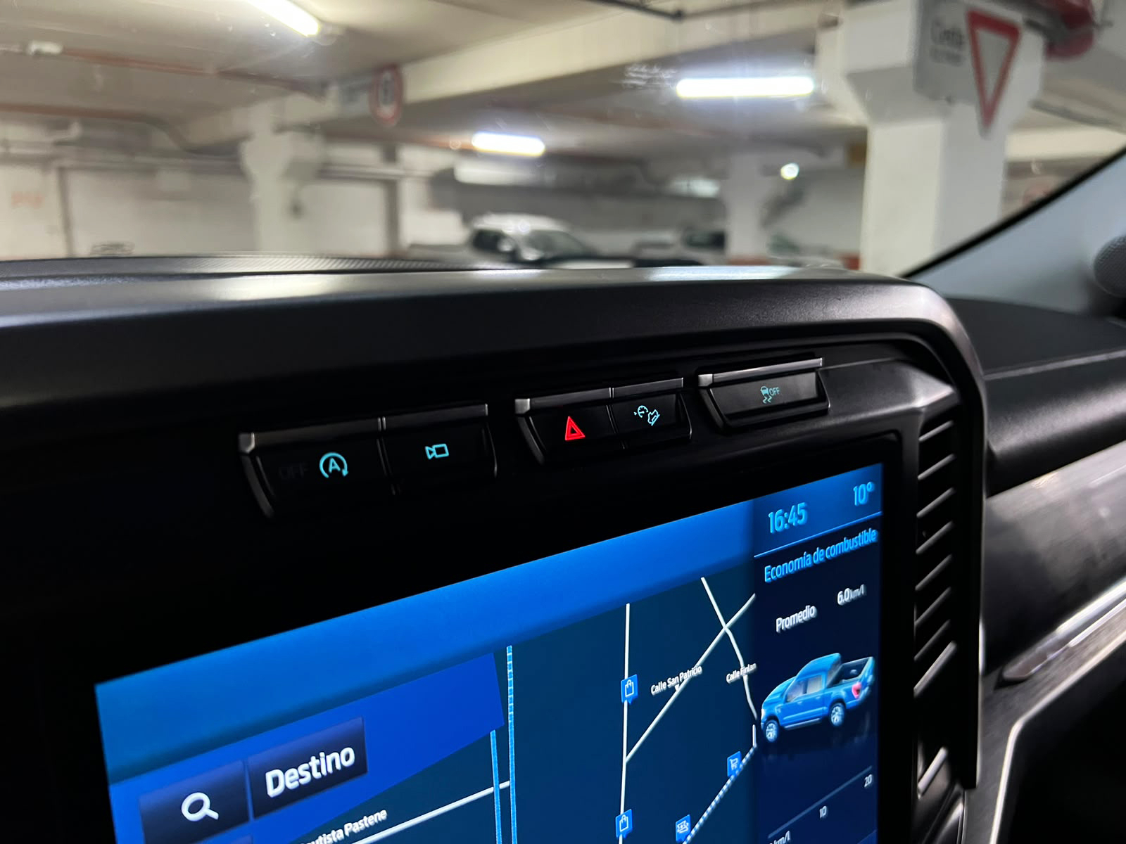 Ford F-150 2022 - Imagen 18 de 20