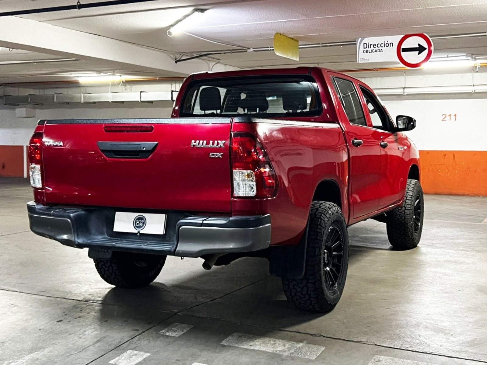 TOYOTA HILUX 2.4D DX 4WD 2022 - Imagen 4 de 10