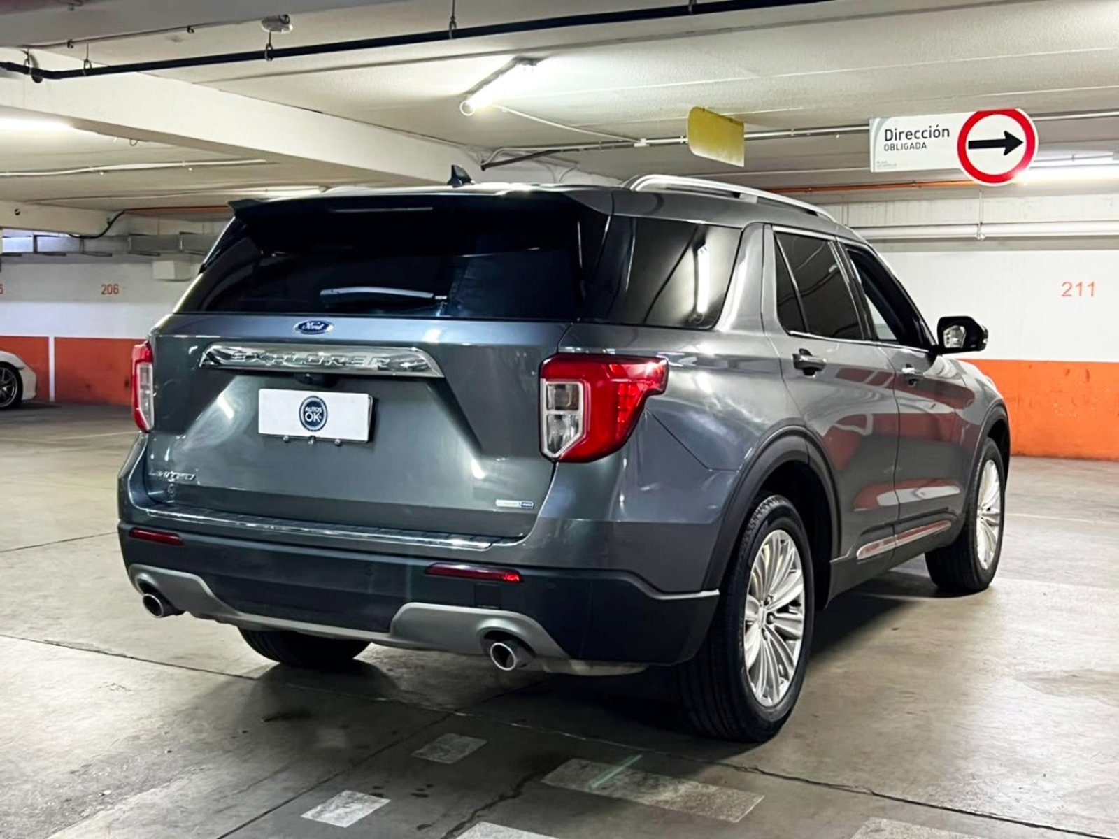 Ford EXPLORER XLT 2.3 ECOBOOST 4X4 2023 - Imagen 4 de 10