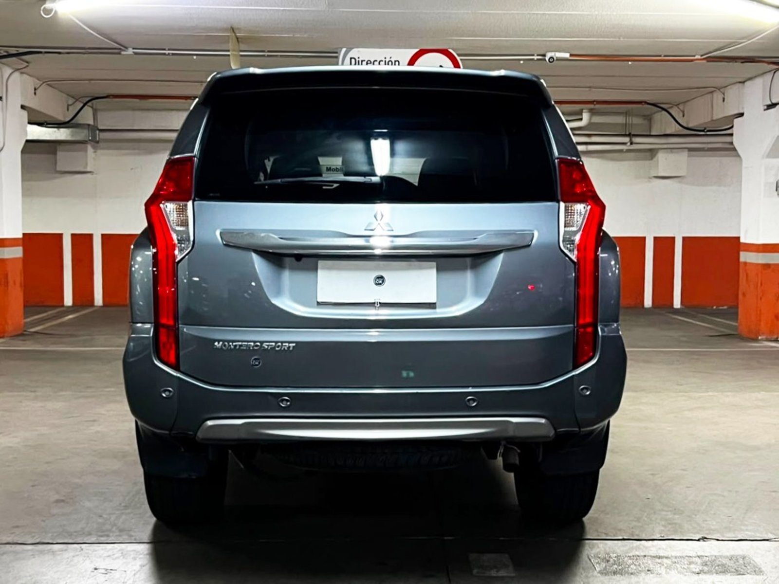 Mitsubishi MONTERO SPORT 3.0 4X2 AT 5P 2019 - Foto 5 de 10