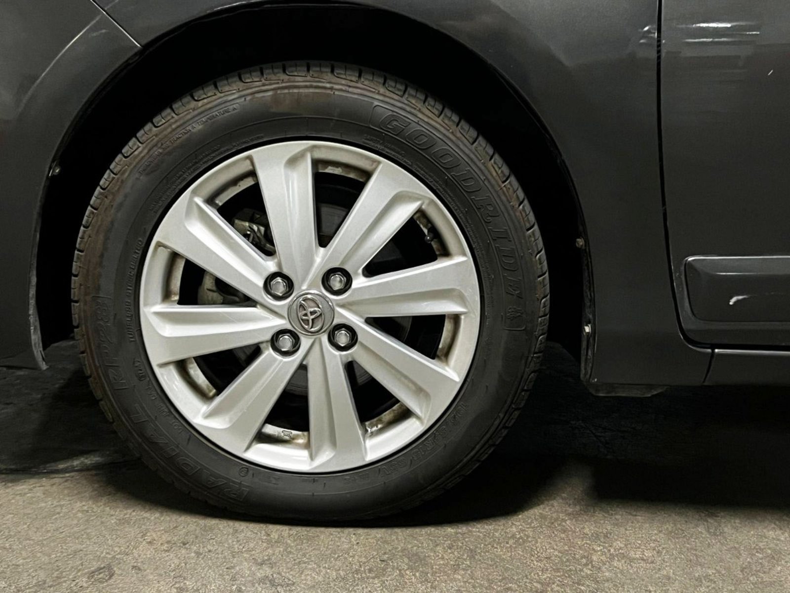 TOYOTA YARIS SPORT 1.5 2015 - Imagen 7 de 10