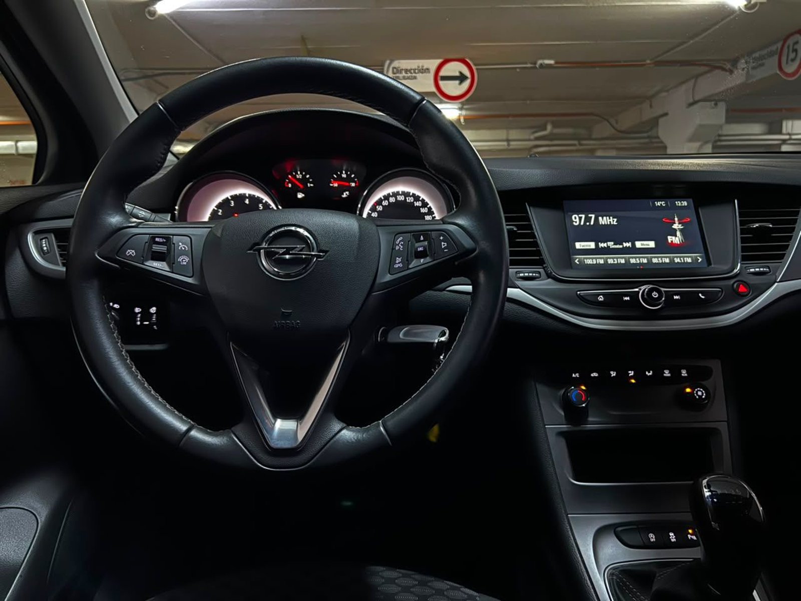Opel Astra 2020 - Imagen 11 de 20
