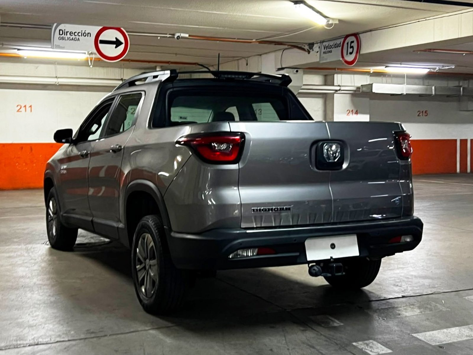 RAM 1000 BIG HORN 1.8 2020 - Imagen 6 de 9