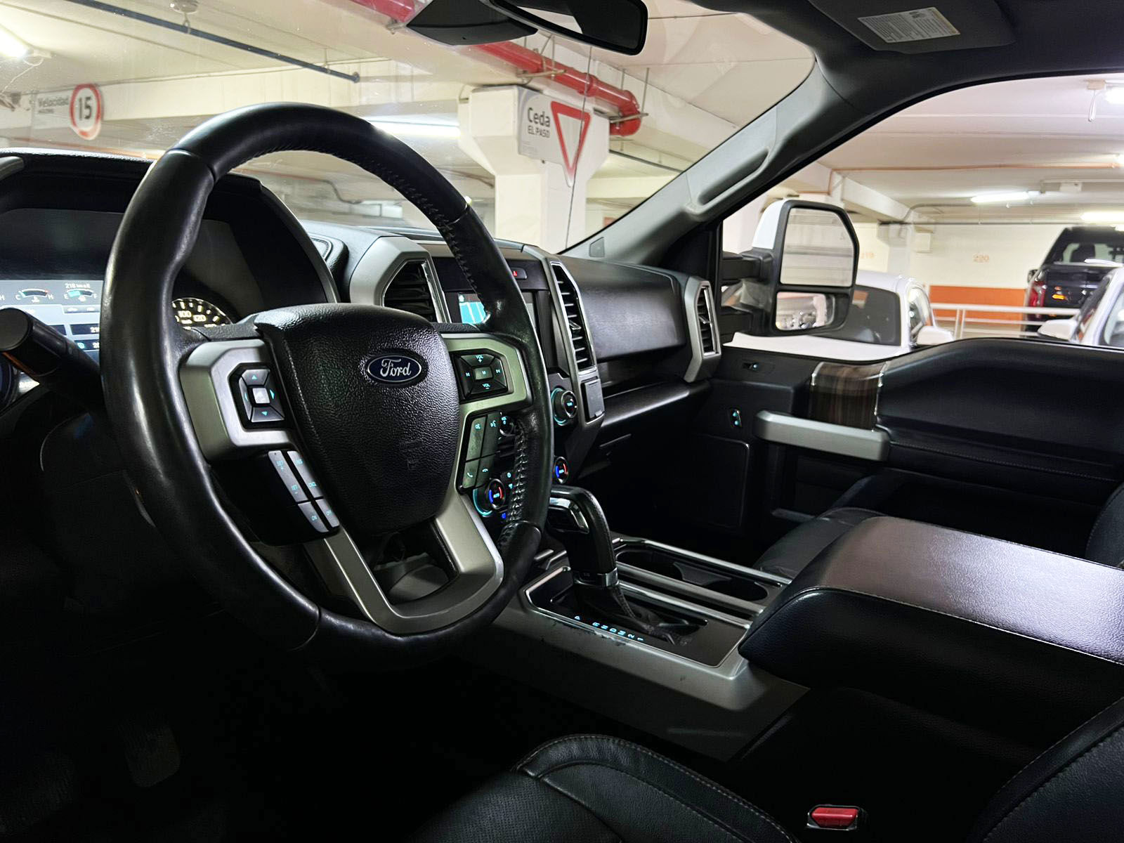 Ford F-150 2017 - Imagen 12 de 20