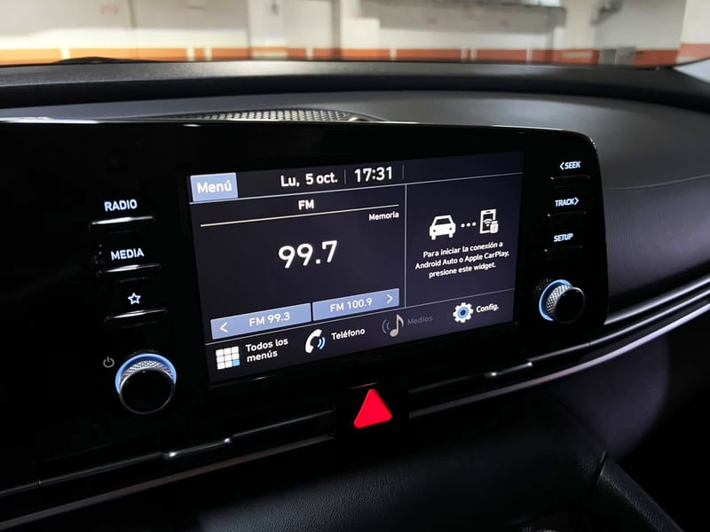 Hyundai Elantra 2022 - Imagen 13 de 20