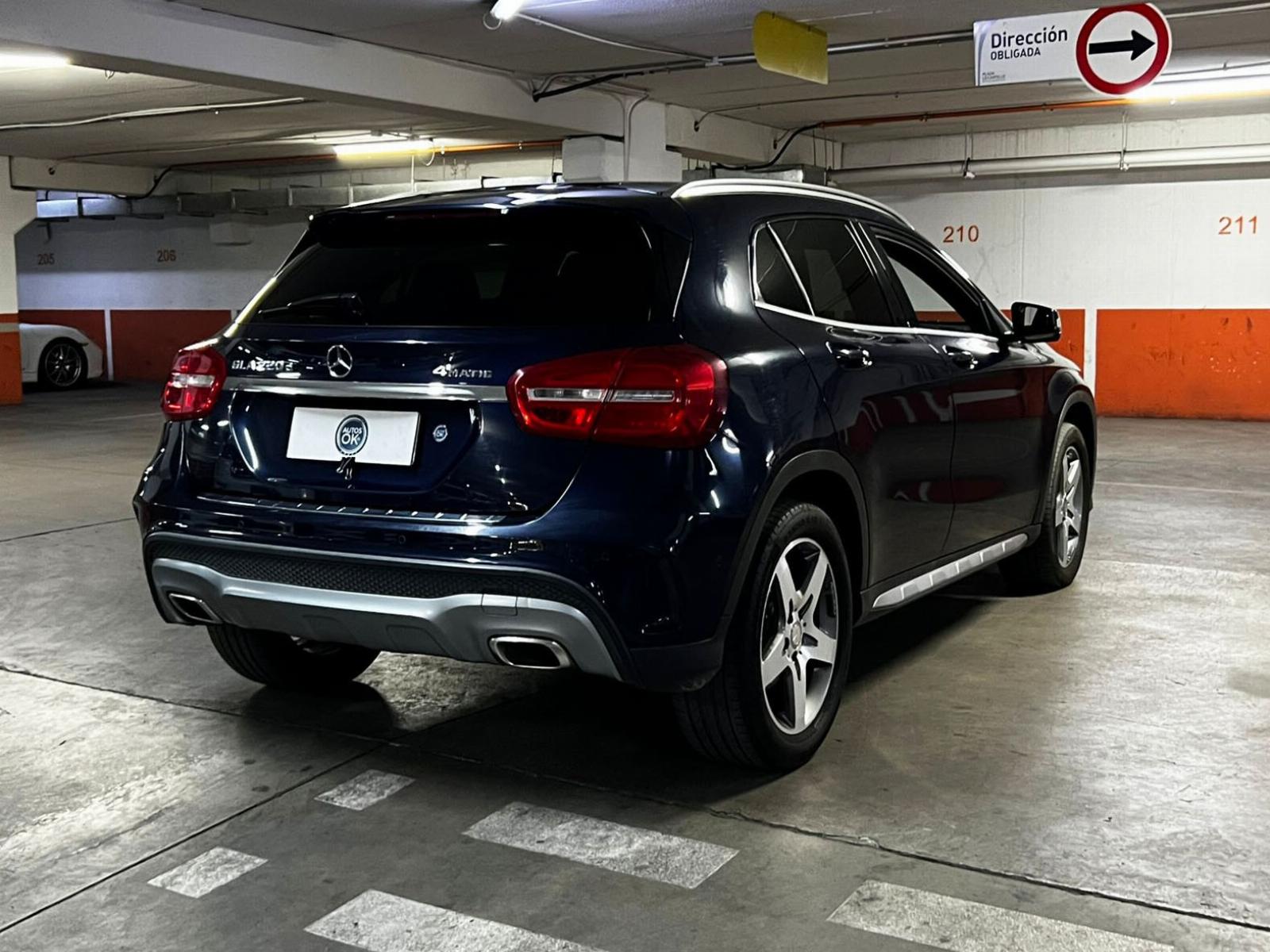 MERCEDES-BENZ GLA 220 d 4MATIC 2017 - Imagen 4 de 9