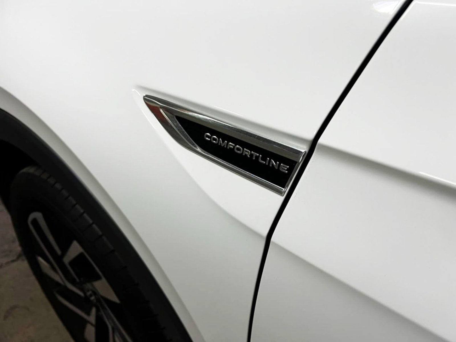 VOLKSWAGEN T-CROSS COMFORTLINE 170 TSI 2025 - Imagen 8 de 10