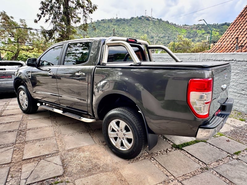 Ford RANGER XLT 3.2 DIESEL 2022 - Imagen 5 de 10