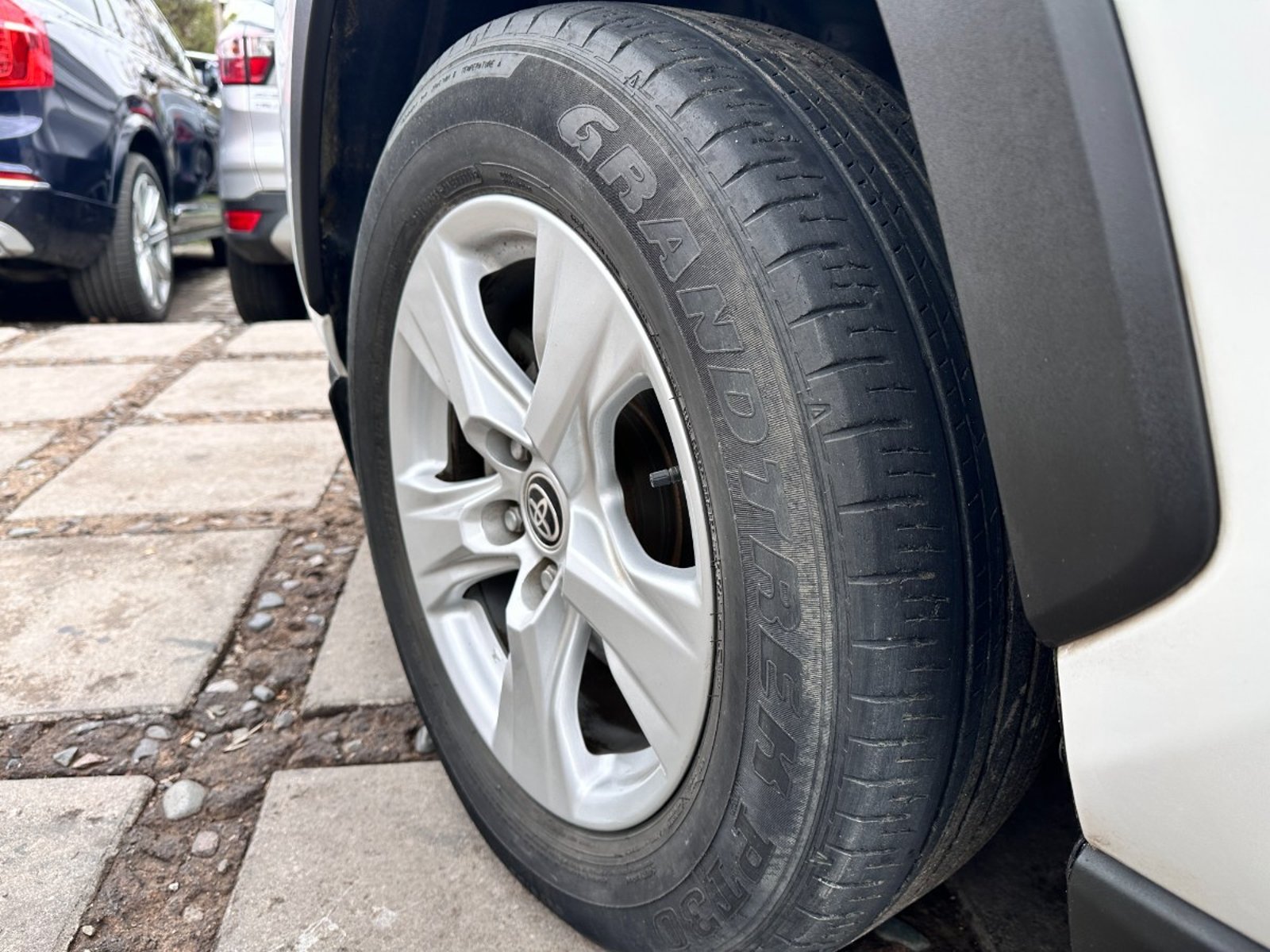 Toyota RAV 4 LE CVT 2.0 AUTOMATICO 2020 - Imagen 10 de 10