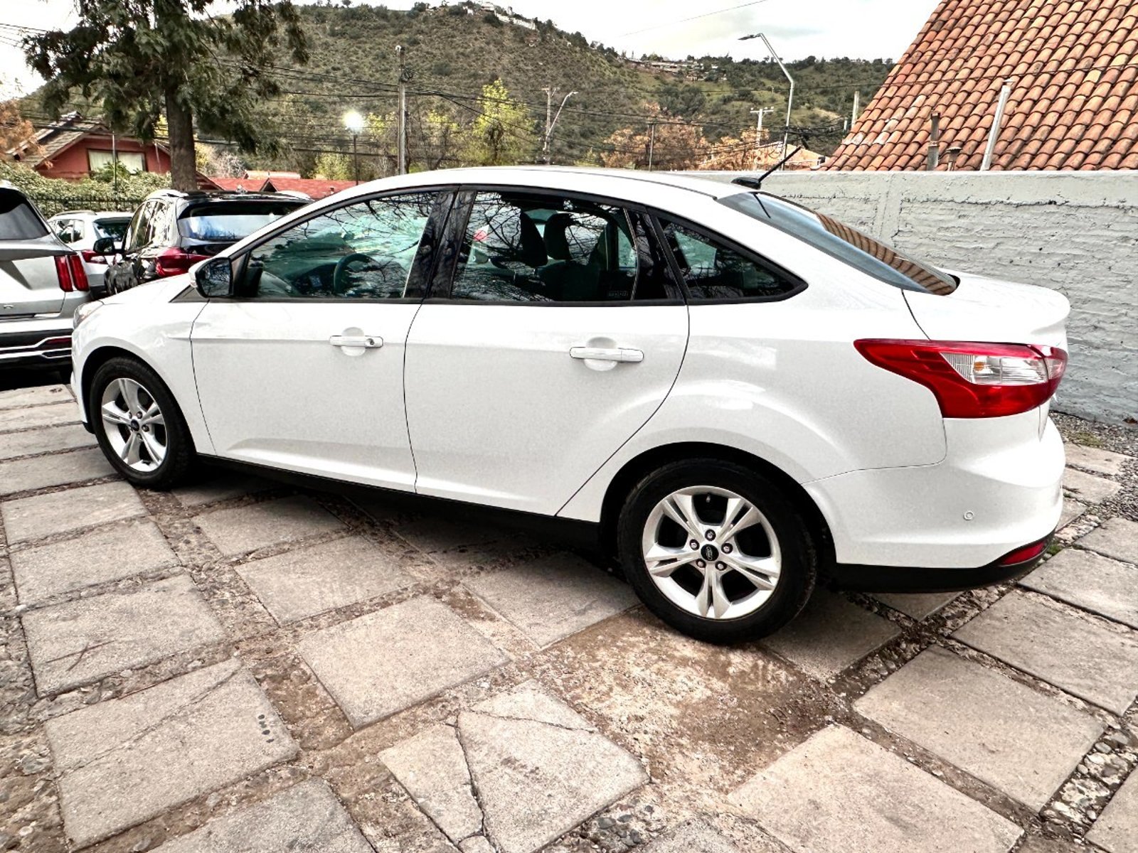 Ford FOCUS 2.0 SEDAN 2014 - Foto 5 de 10