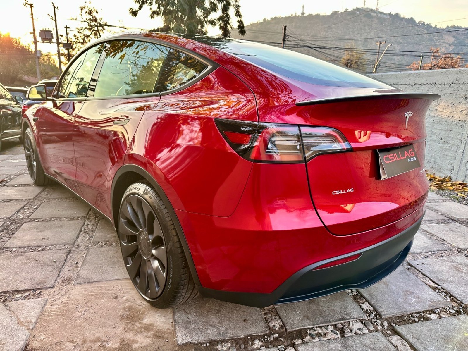 TESLA MODEL Y PERFORMANCE 4X4 2025 - Imagen 6 de 10