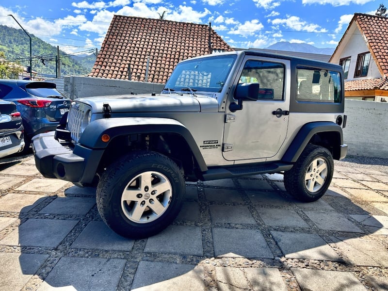 Jeep WRANGLER SPORT 4X4 DESCAPOTABLE 2014 - Imagen 4 de 10