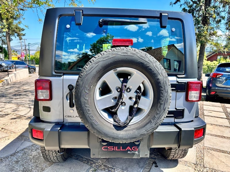 Jeep WRANGLER SPORT 4X4 DESCAPOTABLE 2014 - Imagen 7 de 10