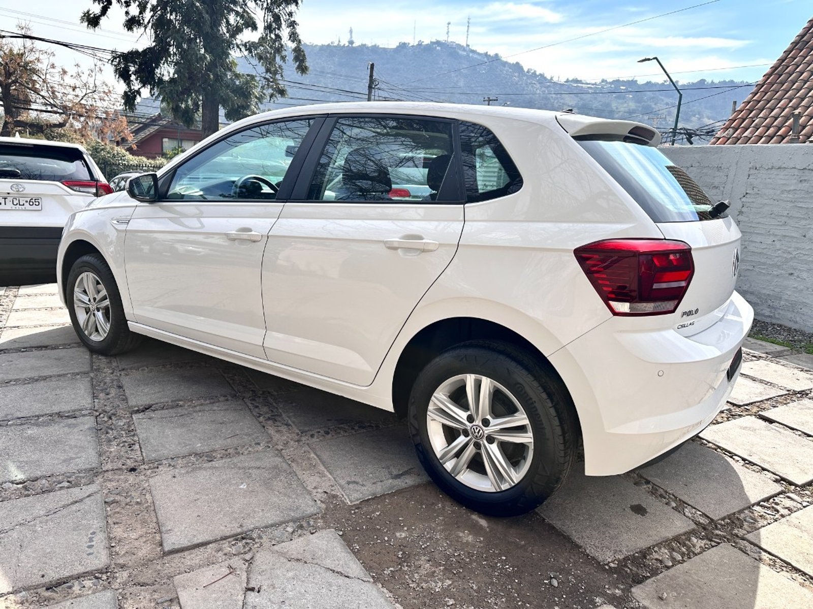 Volkswagen POLO CONFORTLINE 1,6 AUTOMATICO 2019 - Foto 5 de 10