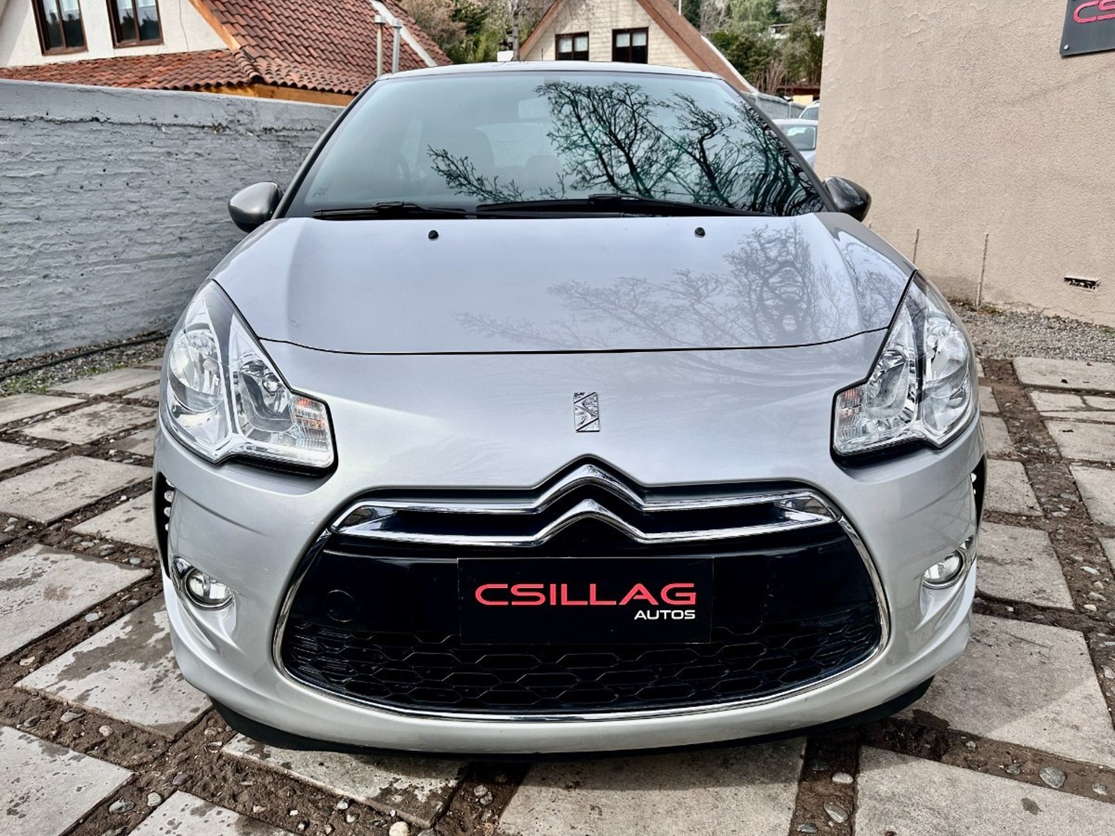 Citroën DS3 VTI 1.6 2015 - Foto 2 de 10