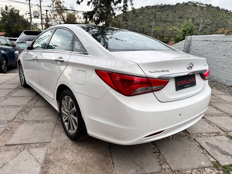 Hyundai SONATA GLS 2.0 FULL 2013 - Imagen 6 de 10