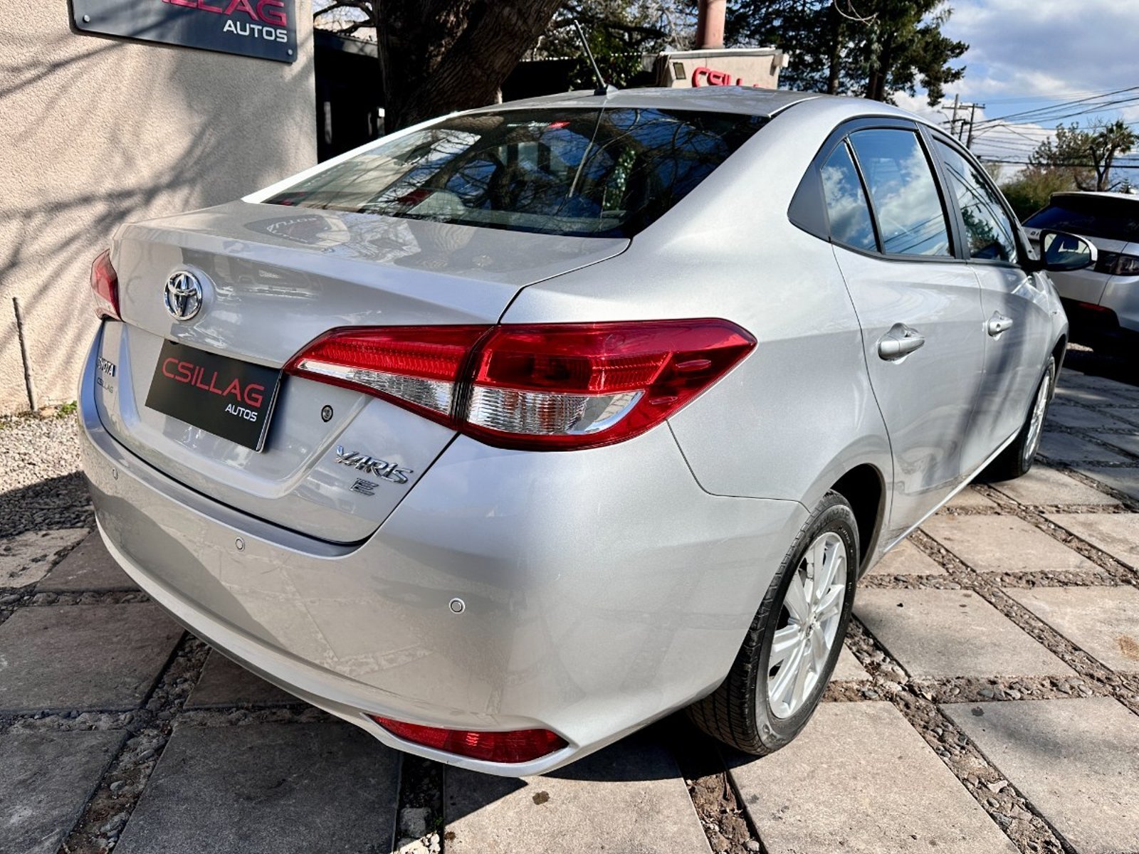 Toyota YARIS GLI CVT 1.5 AUTOMATICO 2020 - Imagen 8 de 10