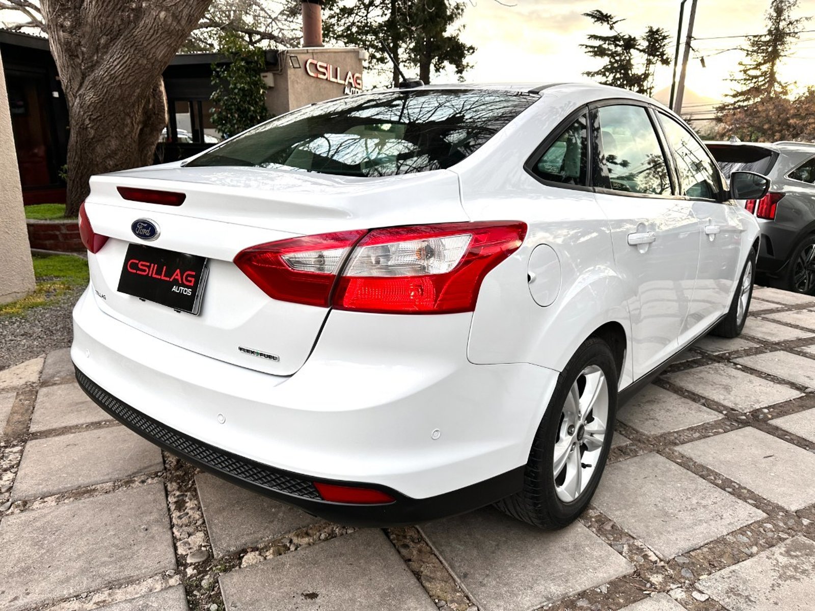 Ford FOCUS 2.0 SEDAN 2014 - Imagen 8 de 10