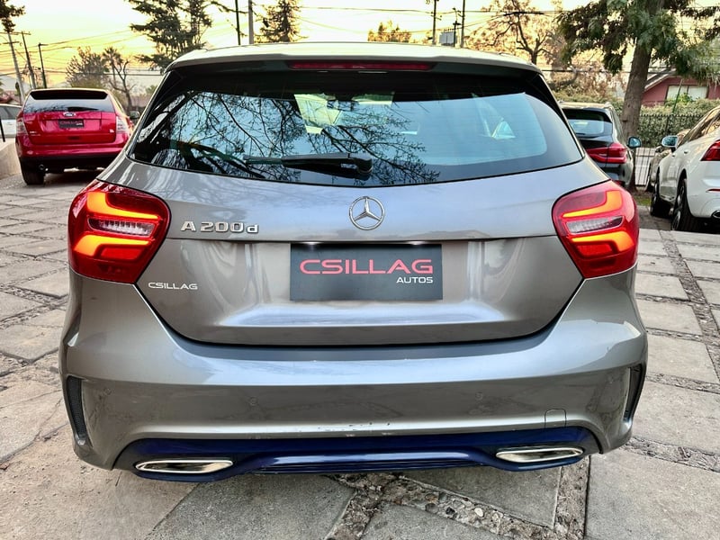 Mercedes-Benz A200 D Diesel 2018 - Imagen 7 de 10