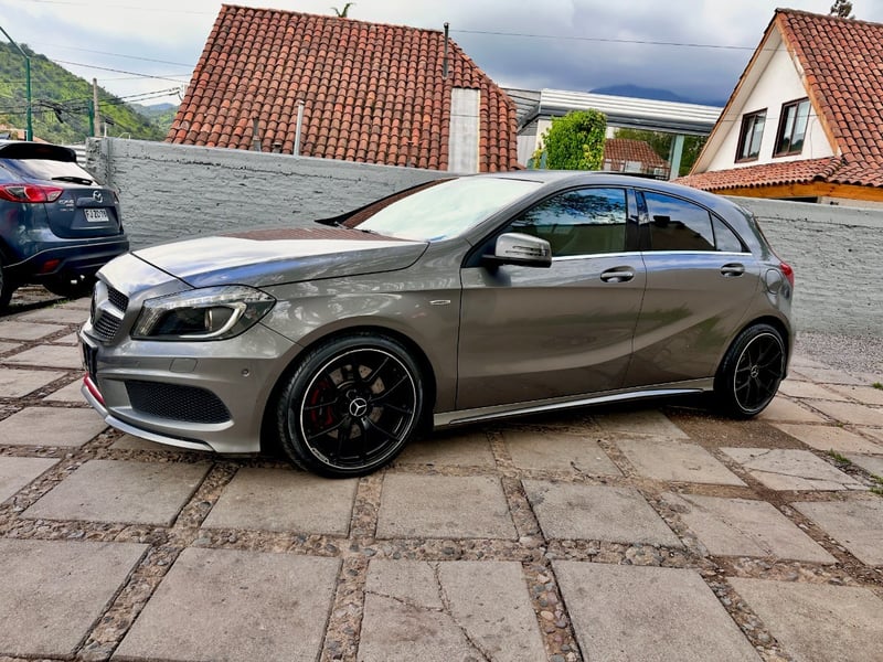 Mercedes-Benz A250 SPORT LOOK AMG 2015 - Imagen 4 de 10