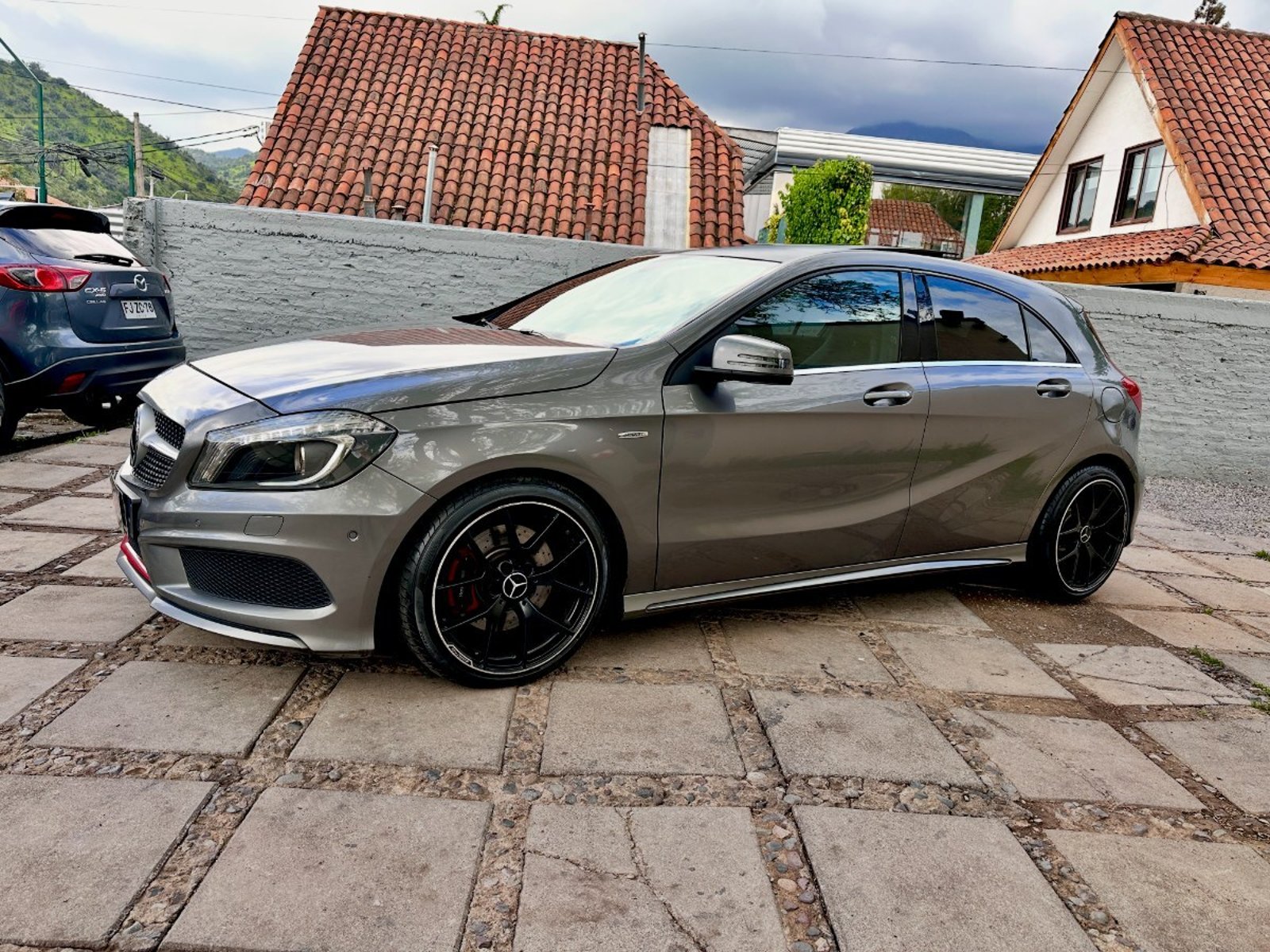 Mercedes-Benz A250 SPORT LOOK AMG 2015 - Foto 4 de 10
