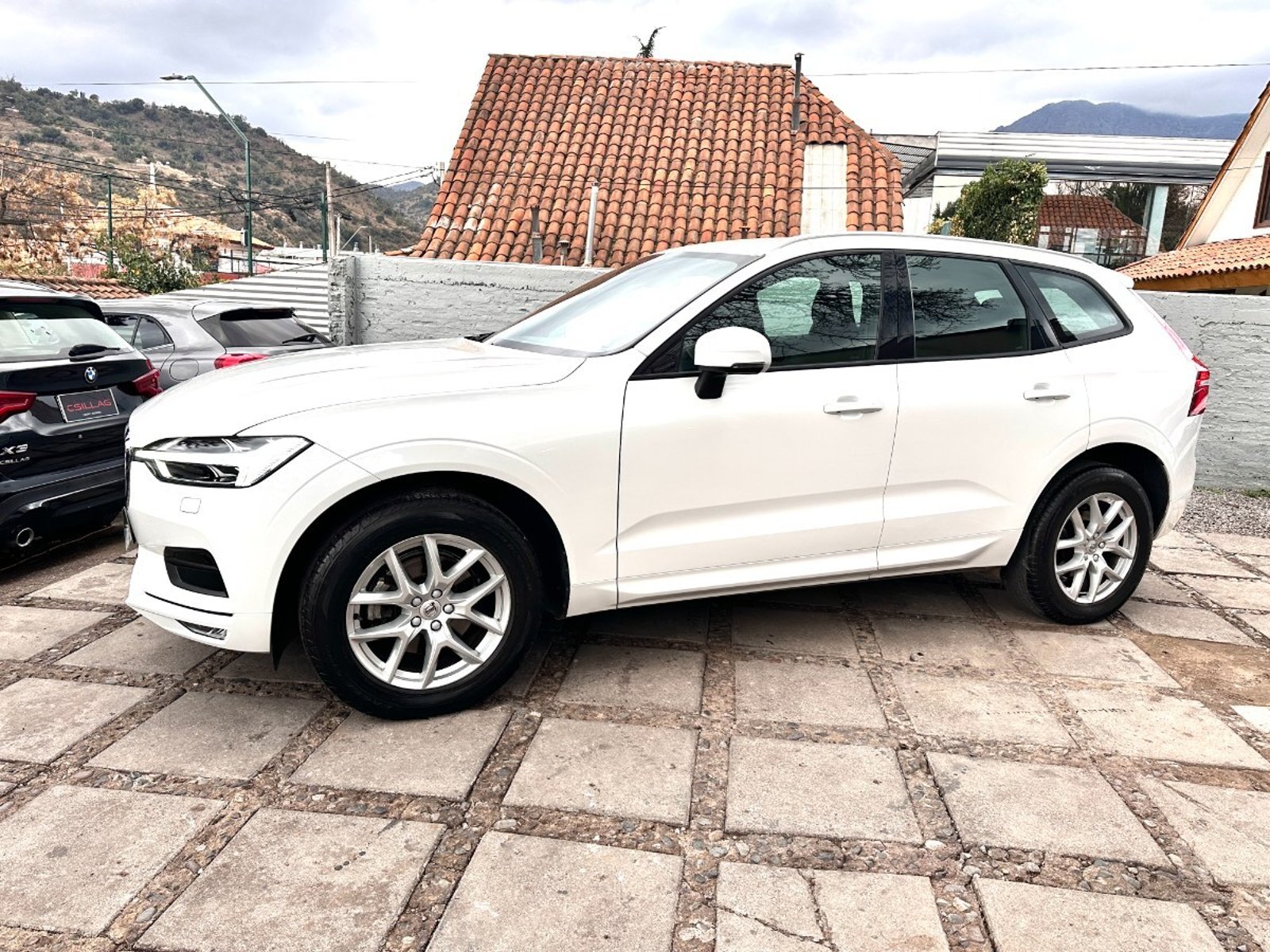 Volvo XC60 II T5 4X4 2.0 TURBO 2019 - Foto 4 de 10