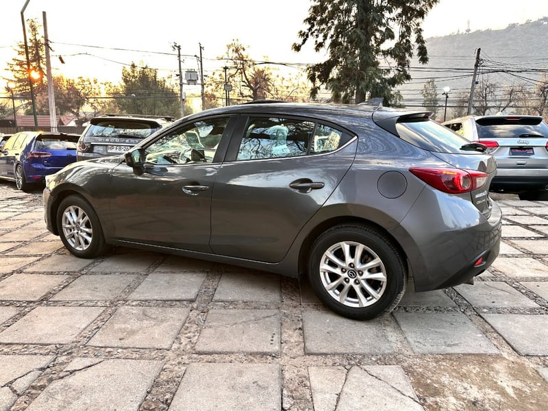 Mazda 3 2.0 SPORT AUTOMATICO 2016 - Imagen 5 de 10