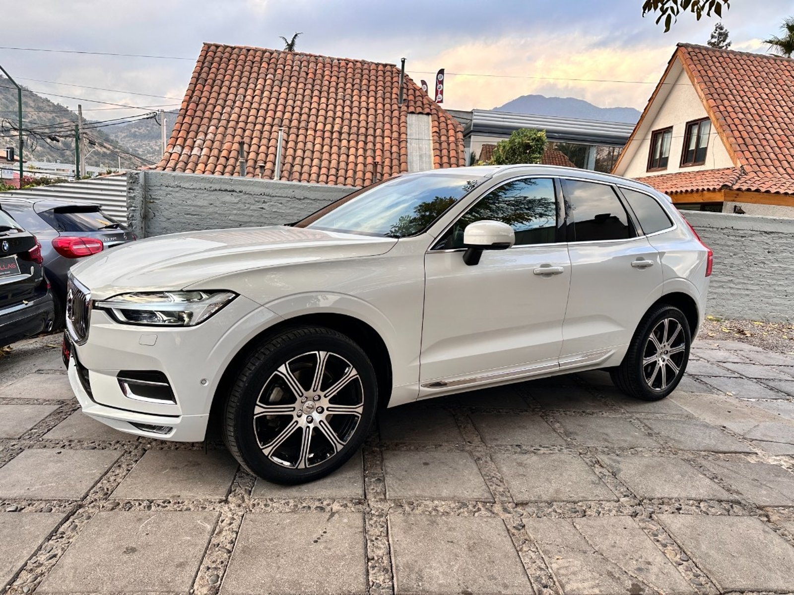 Volvo XC60 II D5 4X4 INSCRIPTION POLESTAR ENGINEERED 2020 - Foto 4 de 10