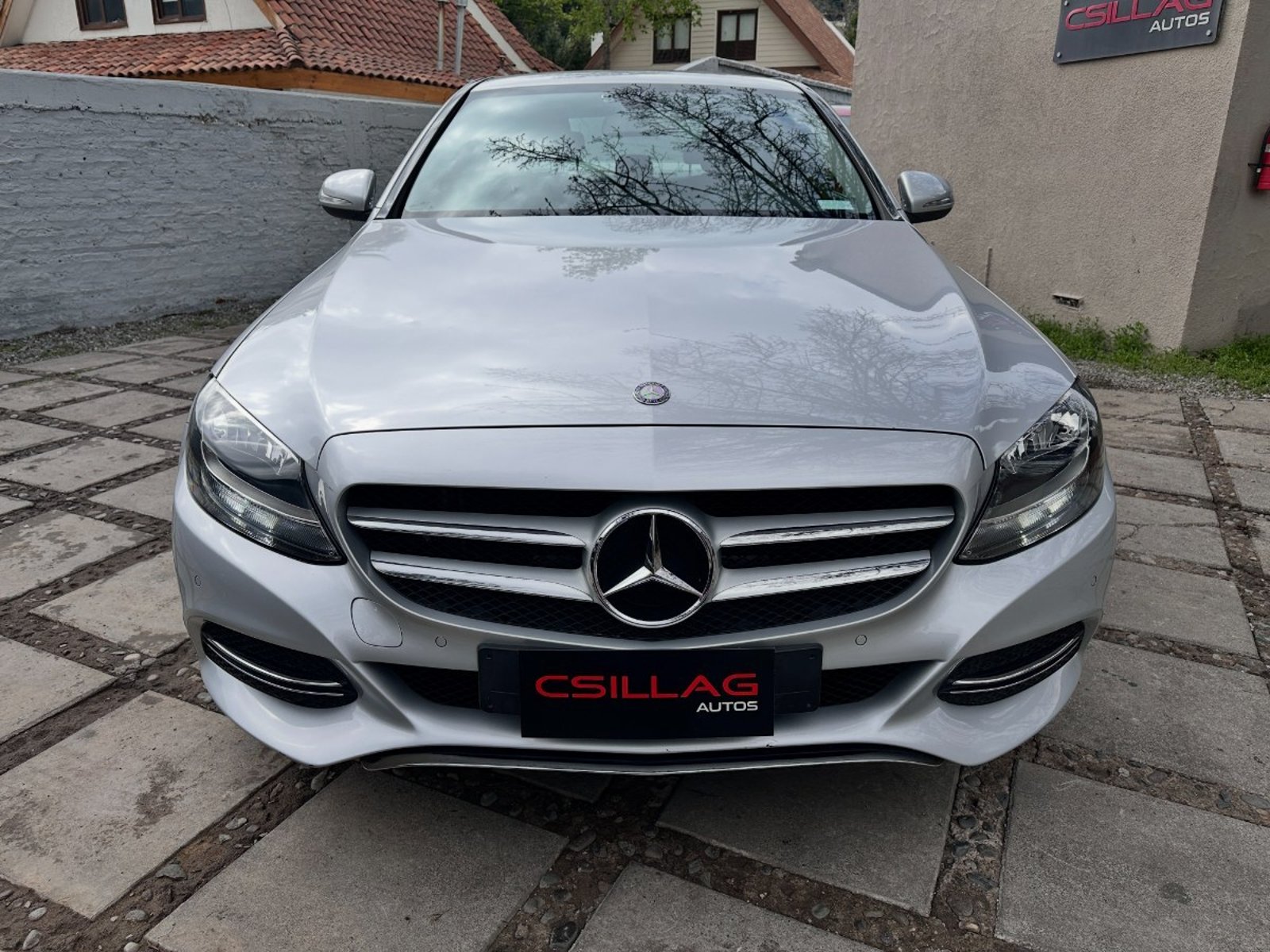 Mercedes-Benz C180 SEDAN 2014 - Foto 2 de 10