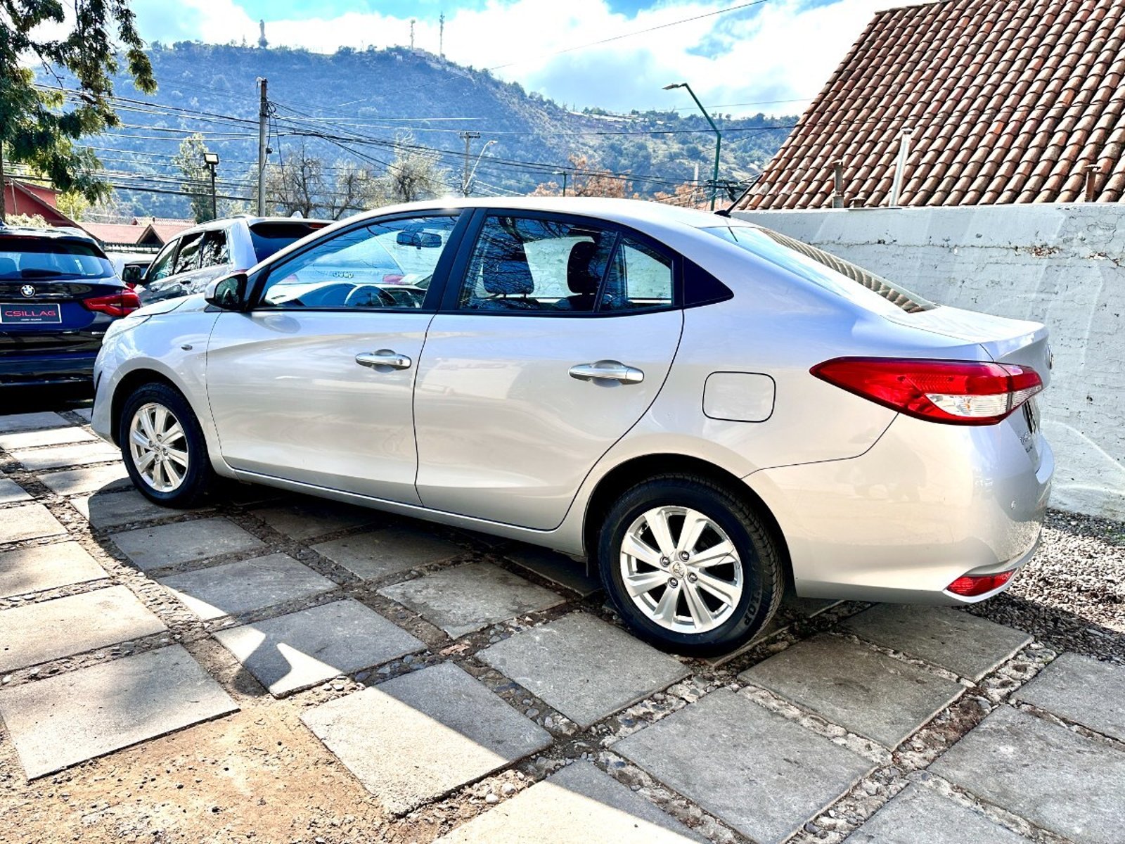 Toyota YARIS GLI CVT 1.5 AUTOMATICO 2020 - Foto 5 de 10