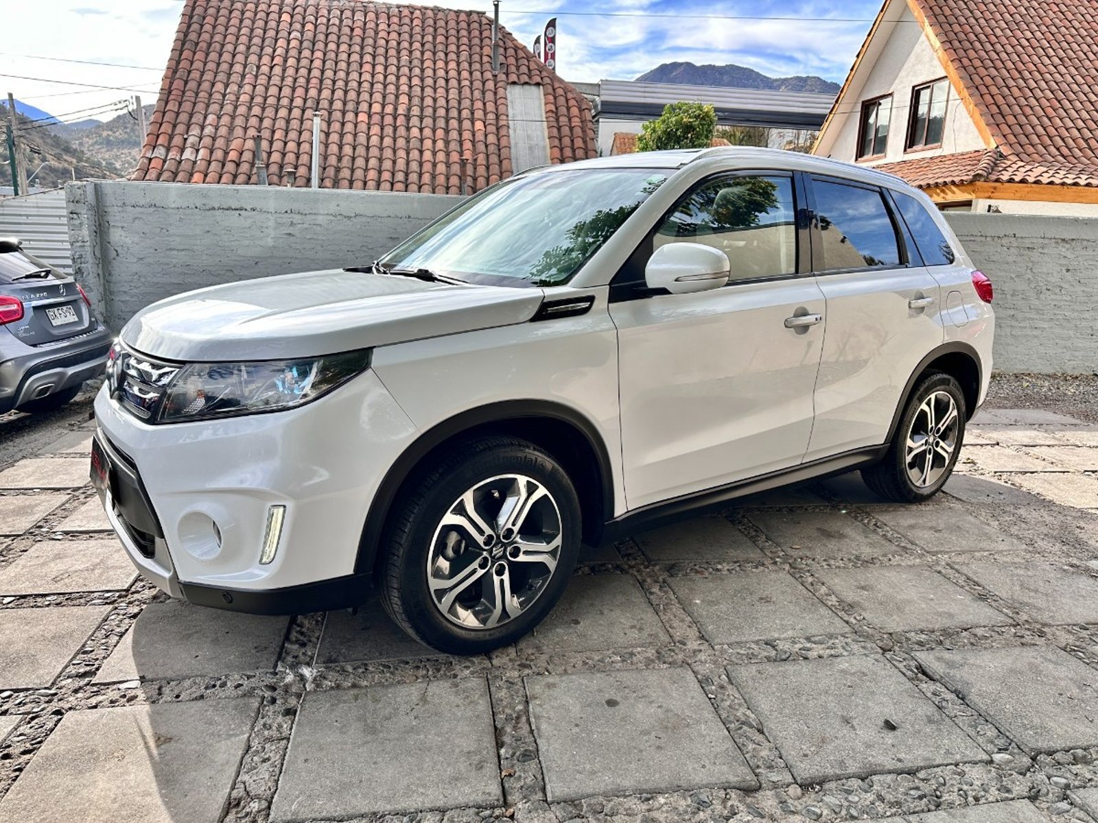 SUZUKI VITARA 4x4 ALLGRIP LIMITED 2019 - Imagen 4 de 10