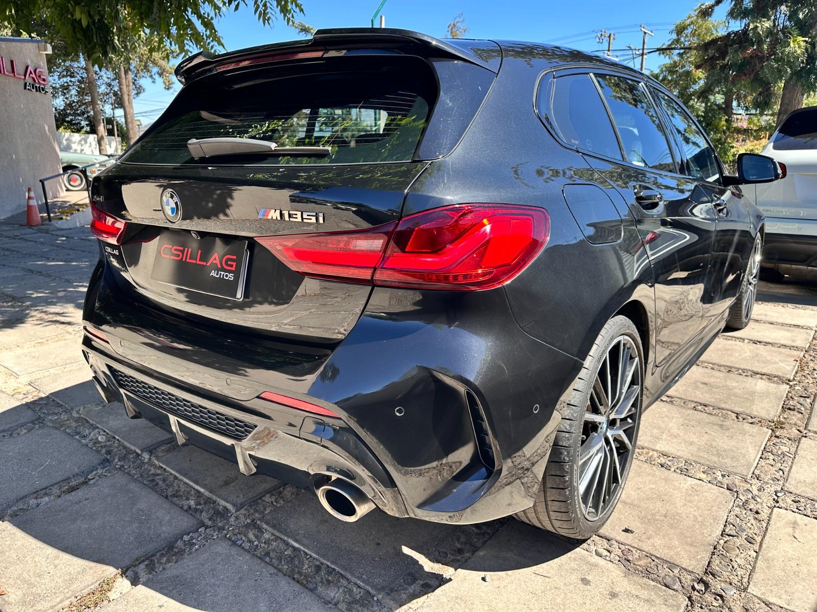 BMW M135I Xdrive 2.0 Twin Turbo AWD 2023 - Imagen 8 de 10