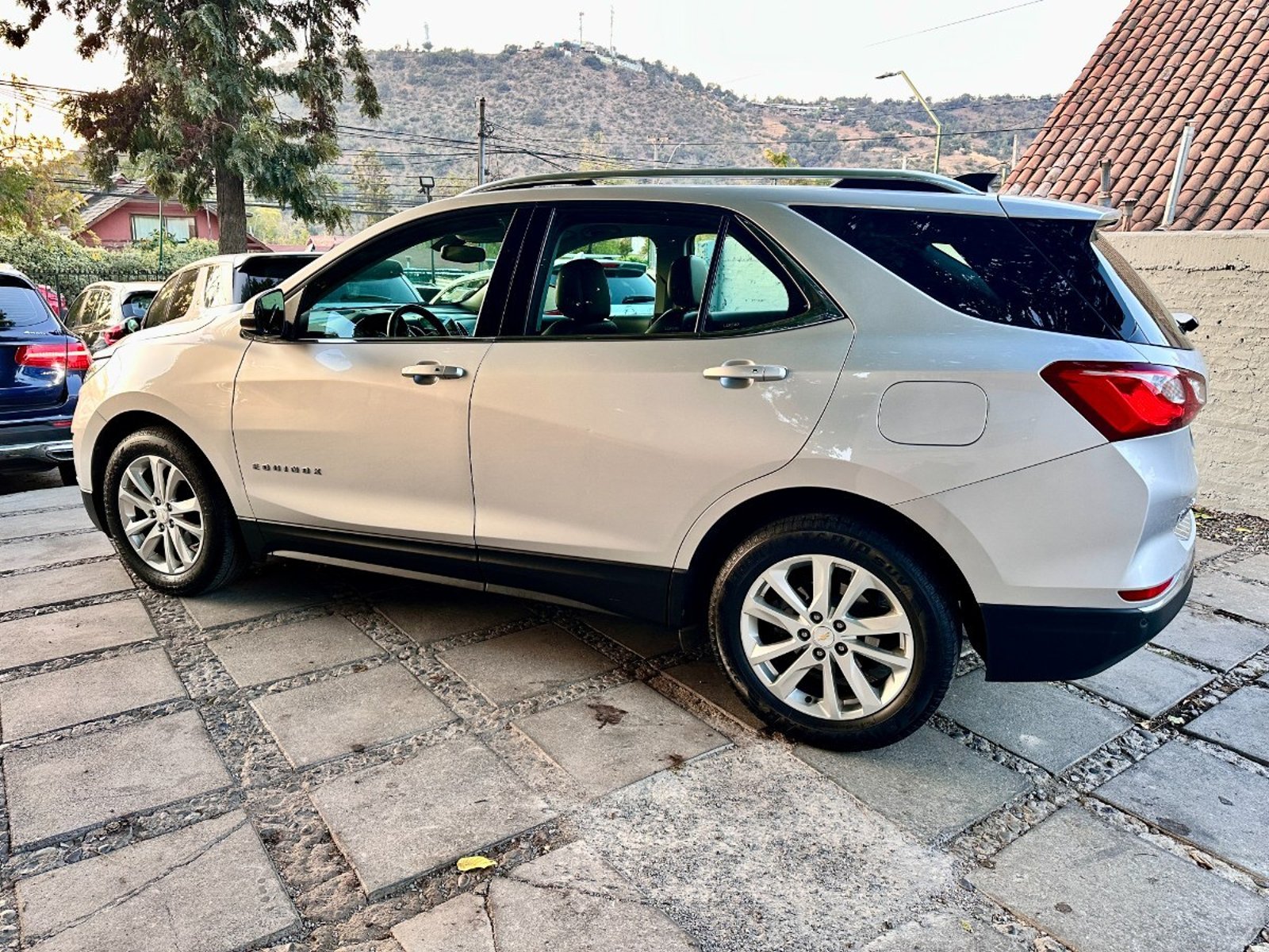 CHEVROLET EQUINOX LT FULL CUERO 2019 - Imagen 4 de 9