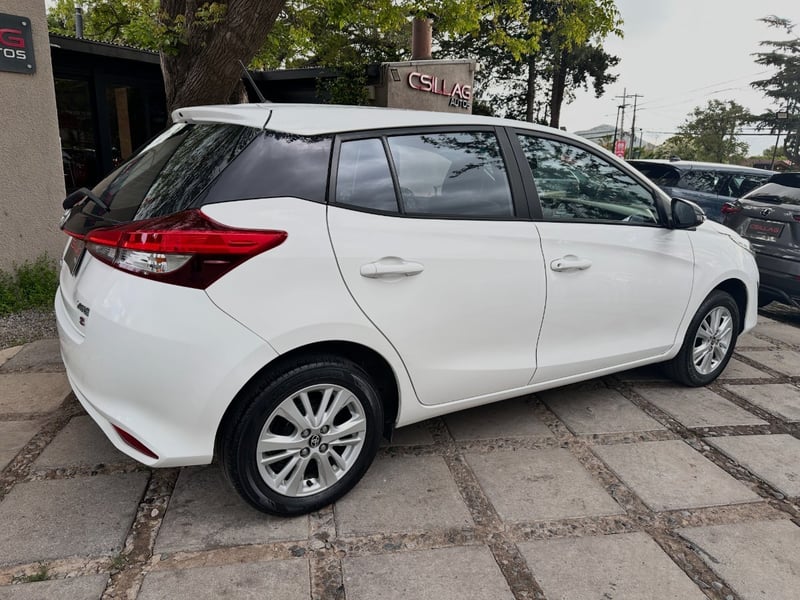 Toyota YARIS SPORT AUTOMATICO 2021 - Imagen 9 de 10