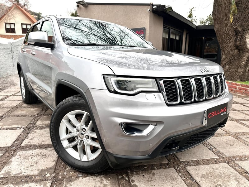 Jeep GRAND CHEROKEE LAREDO 4X4 2017
