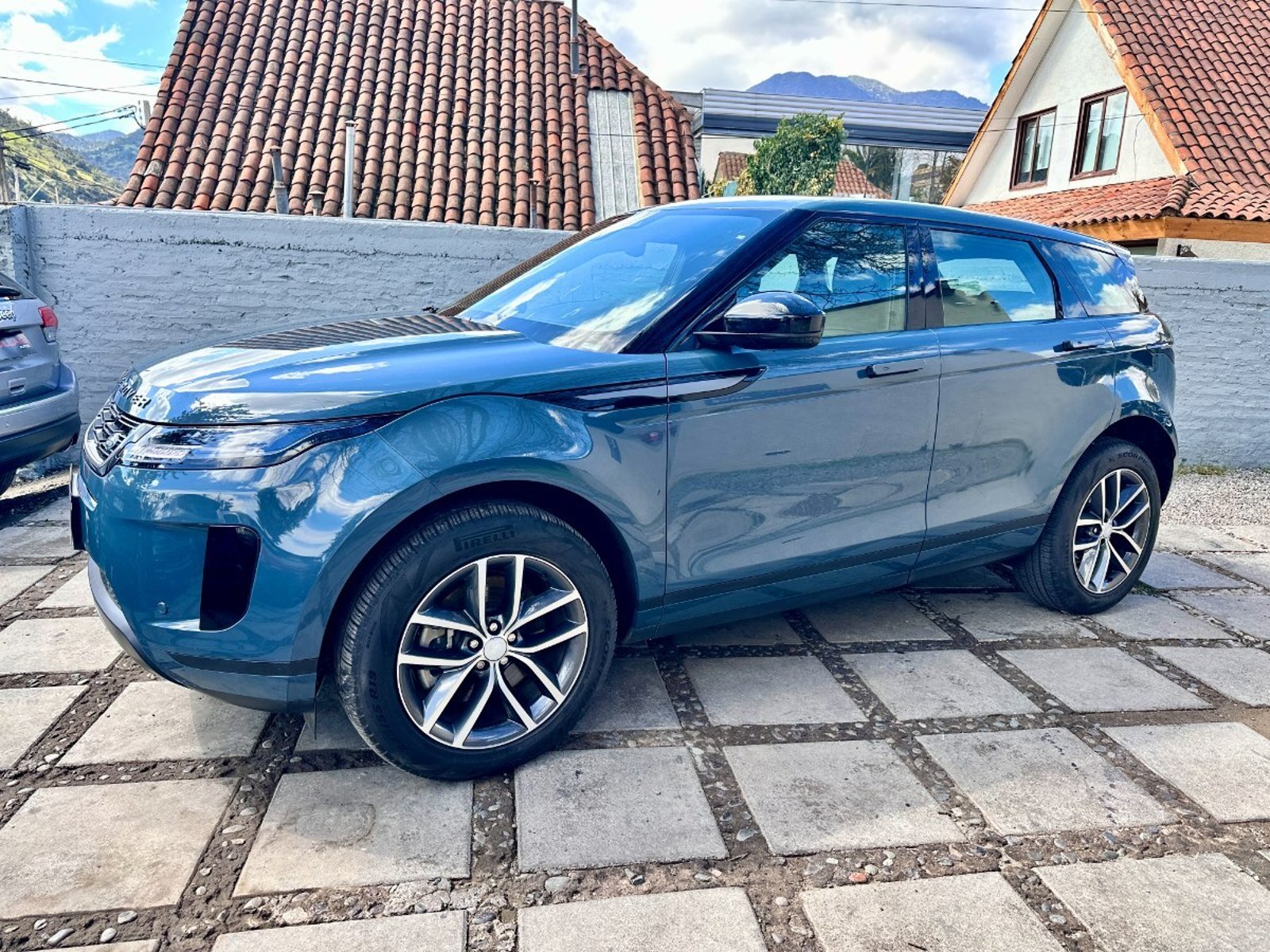 Land Rover RANGE ROVER EVOQUE 2.0 Diesel AWD 2025 - Foto 4 de 10
